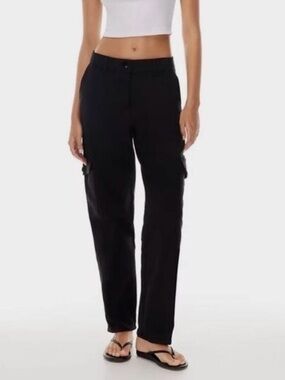 Aritzia Wilfred Free Black Modern Cargo Jean Size 6